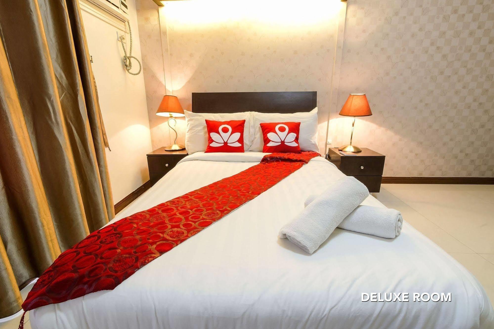 Sunshine City Suites Pasig City Esterno foto