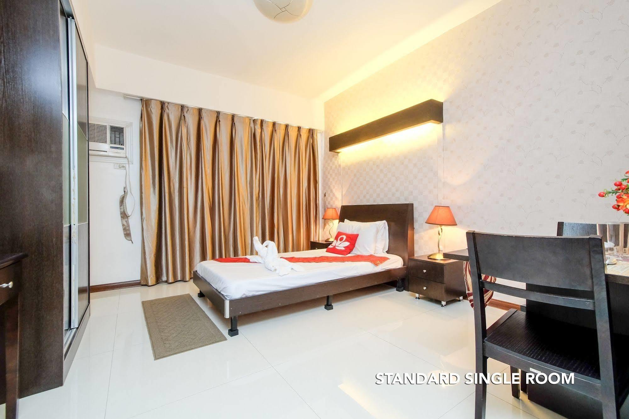 Sunshine City Suites Pasig City Esterno foto